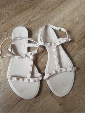Steve Madden Pale Nude Studded T-Strap Sandals